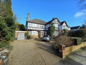 Photo 15- click for photo gallery